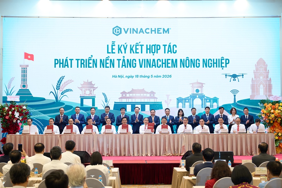 Lễ k&yacute; kết hợp t&aacute;c ph&aacute;t triển nền tảng Vinachem n&ocirc;ng nghiệp