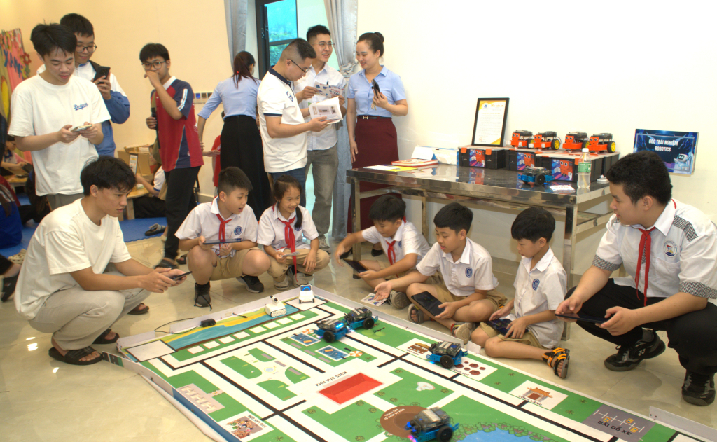 Ngày hội STEM HALOU 2026 ở Quảng Ninh