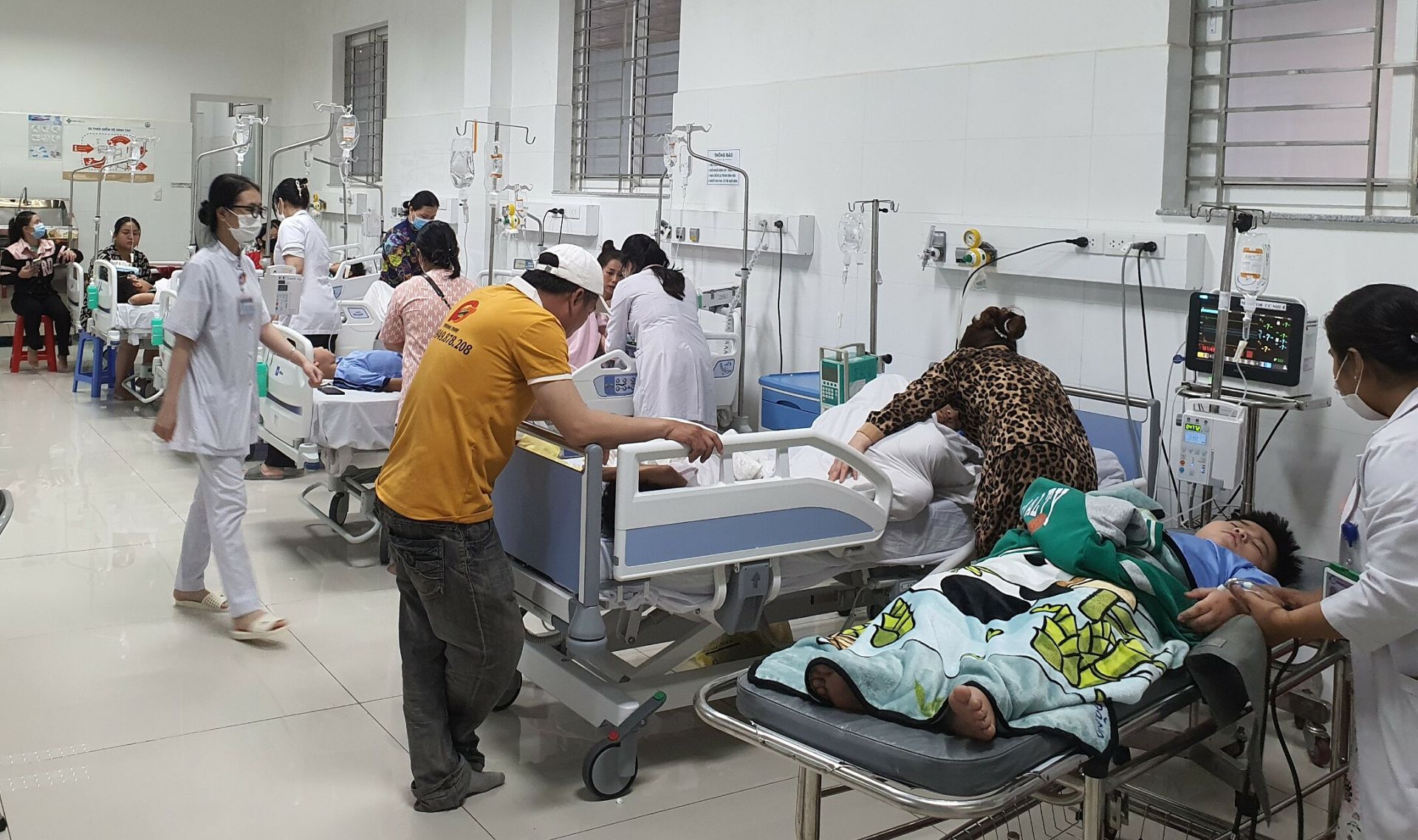 Thời gian gần đ&acirc;y, ngộ độc thực phẩm c&oacute; xu hướng gia tăng