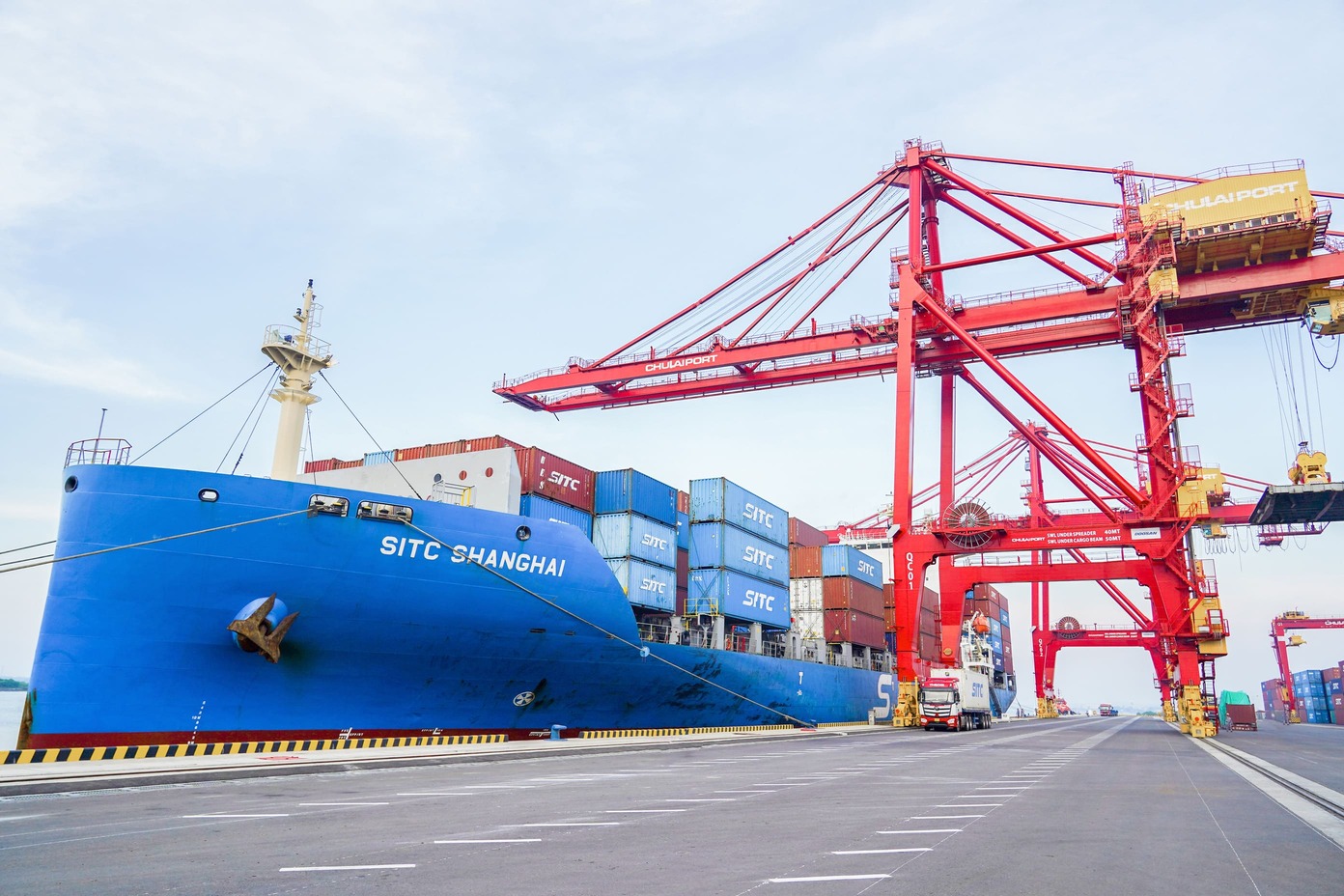 Điện mặt trời tại Cảng quốc tế Chu Lai: Giảm chi phí, gia tăng lợi ích cho khách hàng