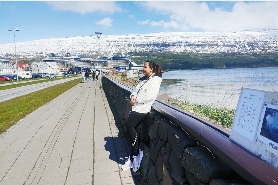 Chị Hồ Thị Ngọc Nam du lịch một mình tại vùng đất Alaska - Mỹ. Ảnh: NVCC Chị Hồ Thị Ngọc Nam du lịch một mình tại vùng đất Alaska - Mỹ. Ảnh: NVCC
