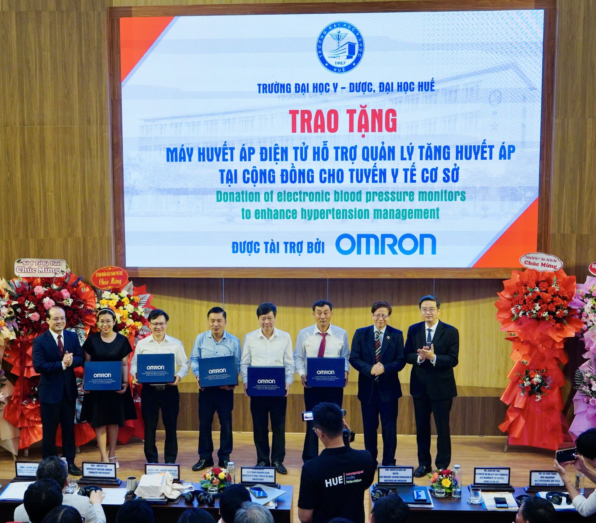 Trao tặng cho tuyến y tế cơ sở