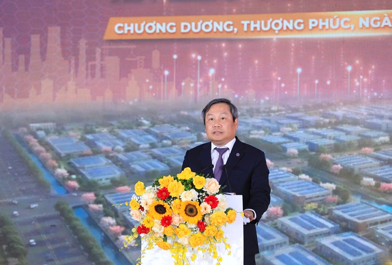 Chủ tịch UBND th&agrave;nh phố H&agrave; Nội Vũ Đại Thắng ph&aacute;t biểu tại buổi lễ