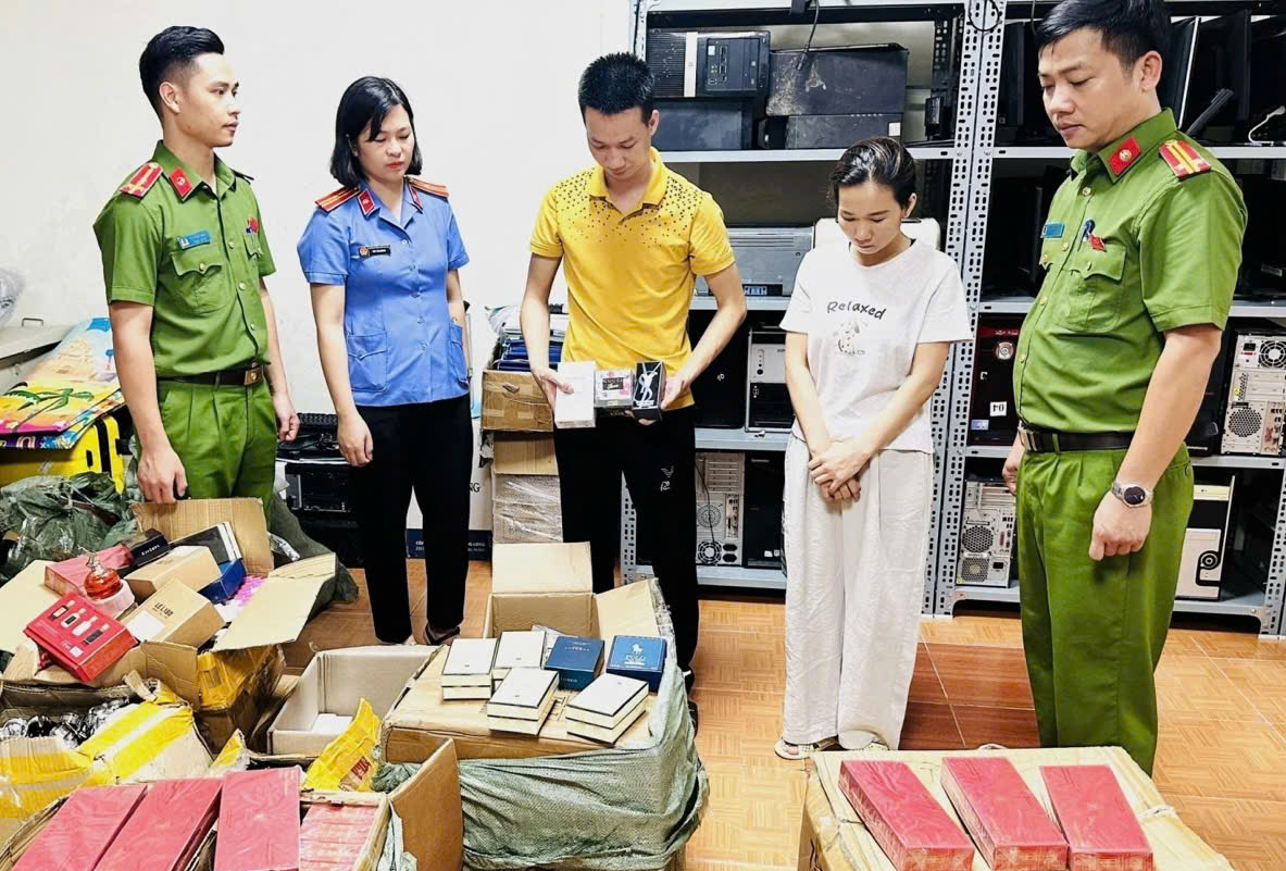 Đăng ký nhà cái M88 đường dây buôn bán nước hoa giả doanh thu khoảng 200 tỷ đồng