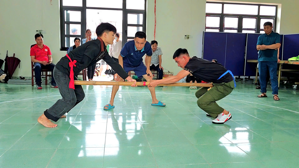 Các hoạt động thể thao sôi nổi được tổ chức tại ngày hội Các hoạt động thể thao sôi nổi được tổ chức tại ngày hội