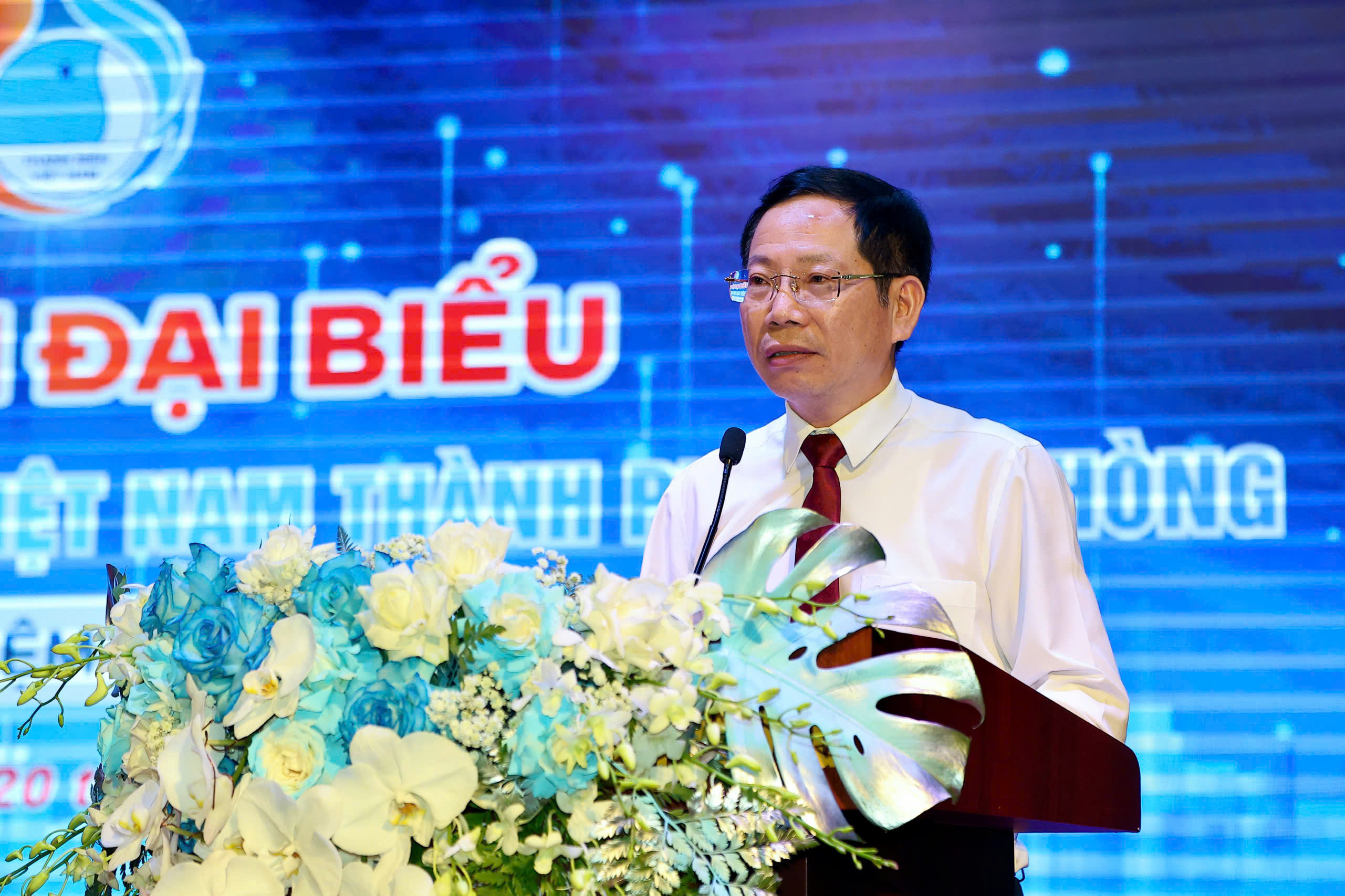 Ph&oacute; Chủ tịch UBND th&agrave;nh phố Vũ Tiến Phụng ph&aacute;t biểu chỉ đạo tại Đại hội.