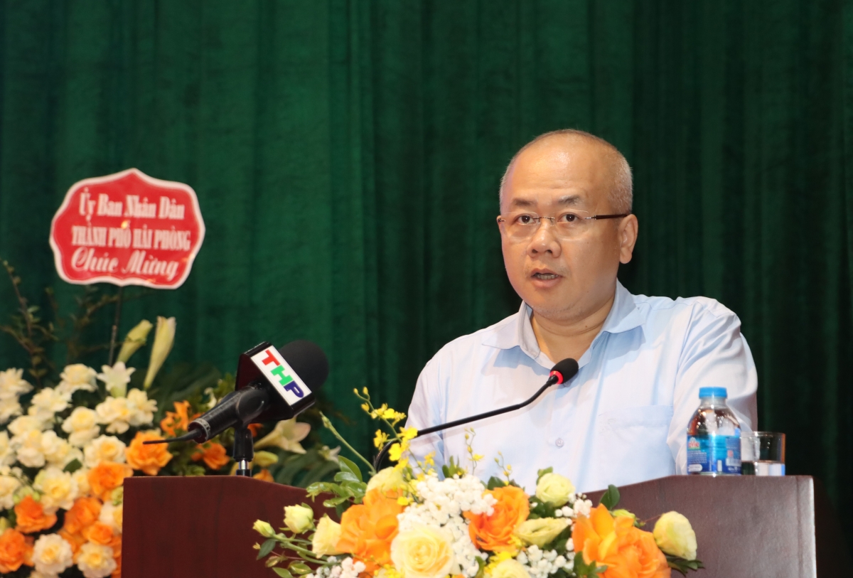 Ông Đỗ Thành Trung Chủ tịch UBND TP. Hải Phòng phát biểu tại hội nghị. Ảnh: TB Ông Đỗ Thành Trung Chủ tịch UBND TP. Hải Phòng phát biểu tại hội nghị. Ảnh: TB