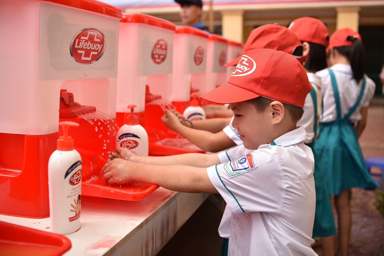 Trong hơn 30 năm hoạt động tại Việt Nam, doanh nghiệp đ&atilde; t&iacute;ch cực đ&oacute;ng g&oacute;p cho c&aacute;c hoạt động ph&aacute;t triển cộng đồng