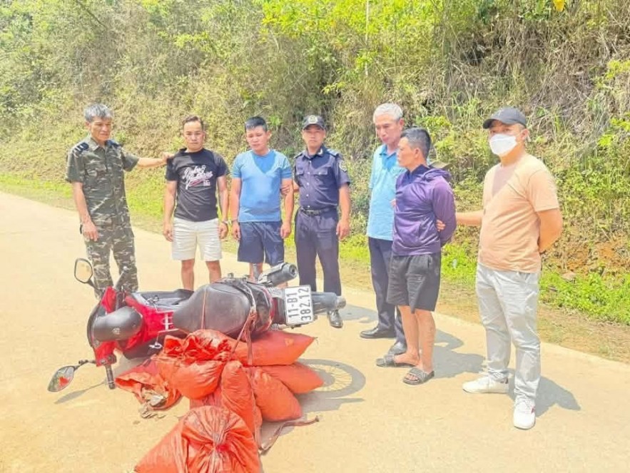 Cao Bằng: Khởi tố vụ án vận chuyển trái phép 59,2 kg vảy tê tê Java