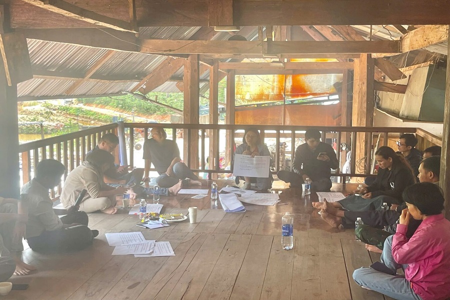 Quang cảnh Cuộc họp tại Công ty Huyền Thoại Núi, xã Đam Rông 4, tỉnh Lâm Đồng. Ảnh: Bùi Hoa Thám Quang cảnh Cuộc họp tại Công ty Huyền Thoại Núi, xã Đam Rông 4, tỉnh Lâm Đồng. Ảnh: Bùi Hoa Thám