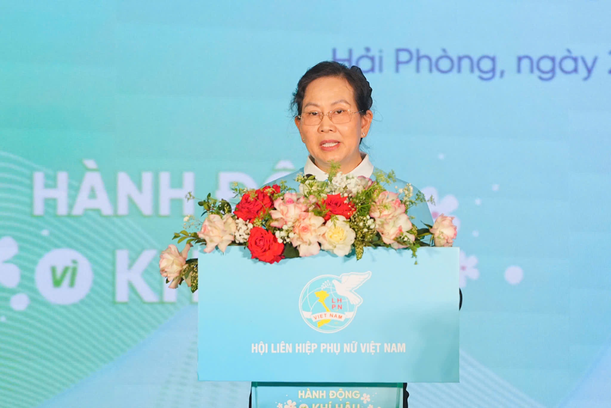 Đồng chí Lê Thị Thủy, Ủy viên Trung ương Đảng, Chủ tịch Hội LHPN Việt Nam phát biểu khai mạc. Đồng chí Lê Thị Thủy, Ủy viên Trung ương Đảng, Chủ tịch Hội LHPN Việt Nam phát biểu khai mạc.