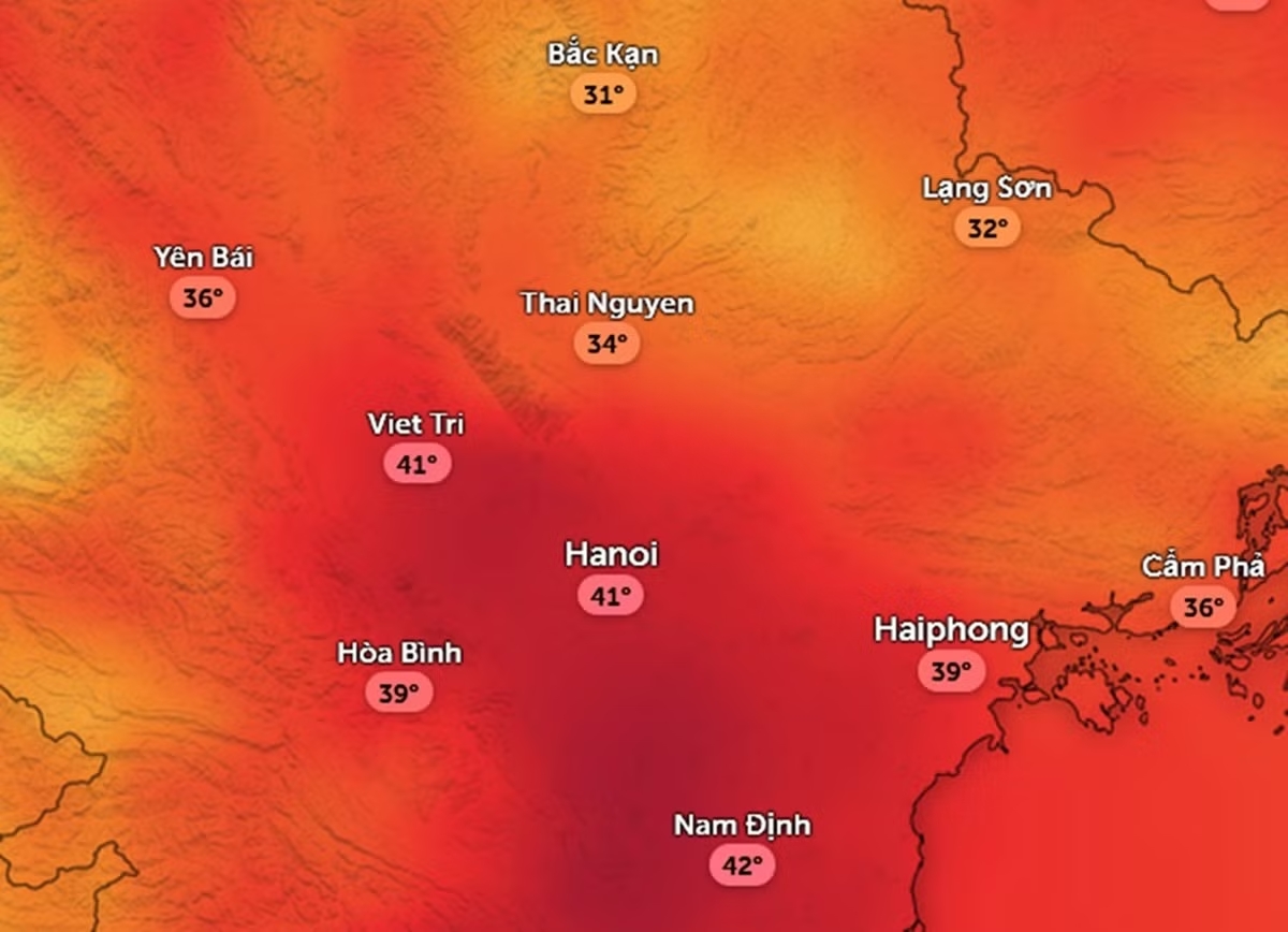 Hà Nội tiến sát 45 độ C, nắng nóng kéo dài nhiều ngày