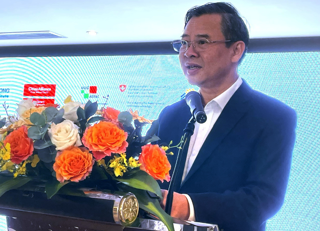 Chủ tịch UBND TP. Cần Thơ Trương Cảnh Tuy&ecirc;n ph&aacute;t biểu khai mạc Đối thoại s&aacute;ng kiến h&agrave;ng olang đ&ocirc; thị s&ocirc;ng M&ecirc; C&ocirc;ng lần Thứ 4