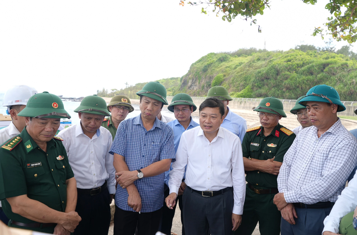 Quảng Trị xây dựng đặc khu Cồn Cỏ thành trung tâm kinh tế biển gắn với bảo vệ chủ quyền