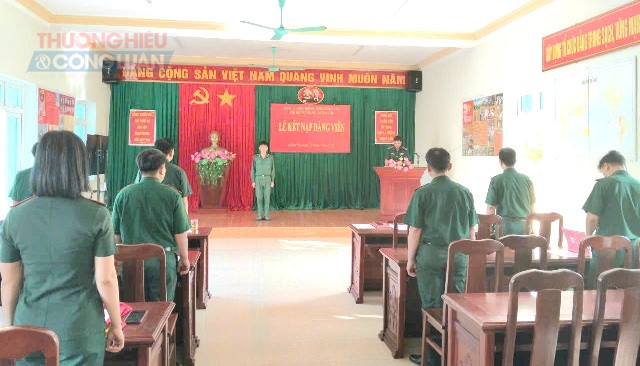 To&agrave;n cảnh buổi lễ.