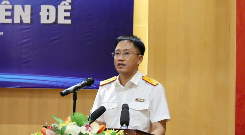 Bị tạm hoãn xuất cảnh vì nợ thuế, Cục Thuế nói gì?