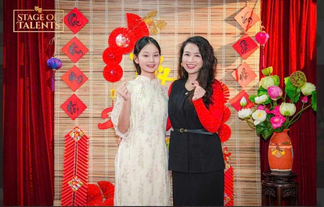 &Aacute;nh Nhi t&iacute;ch cực tham gia kh&oacute;a học, workshop của trung t&acirc;m Stage of Talents (c&ugrave;ng BTV/MC VTV3 Vũ Trang)