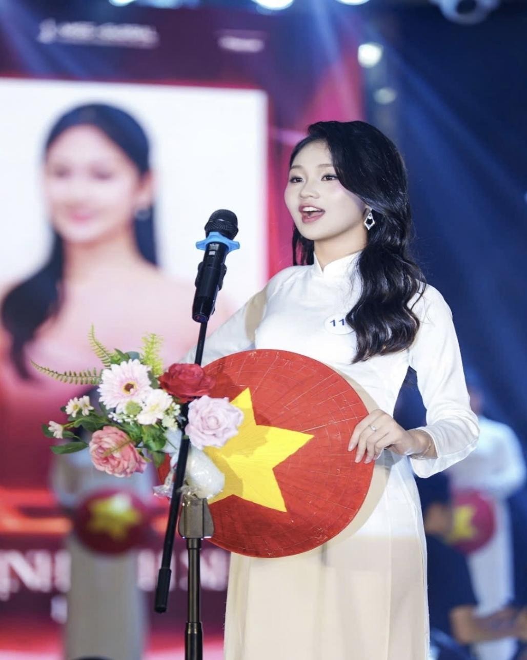 Phần giới thiệu bản th&acirc;n của &Aacute;nh Nhi tại Miss Global Business Innovation 2026