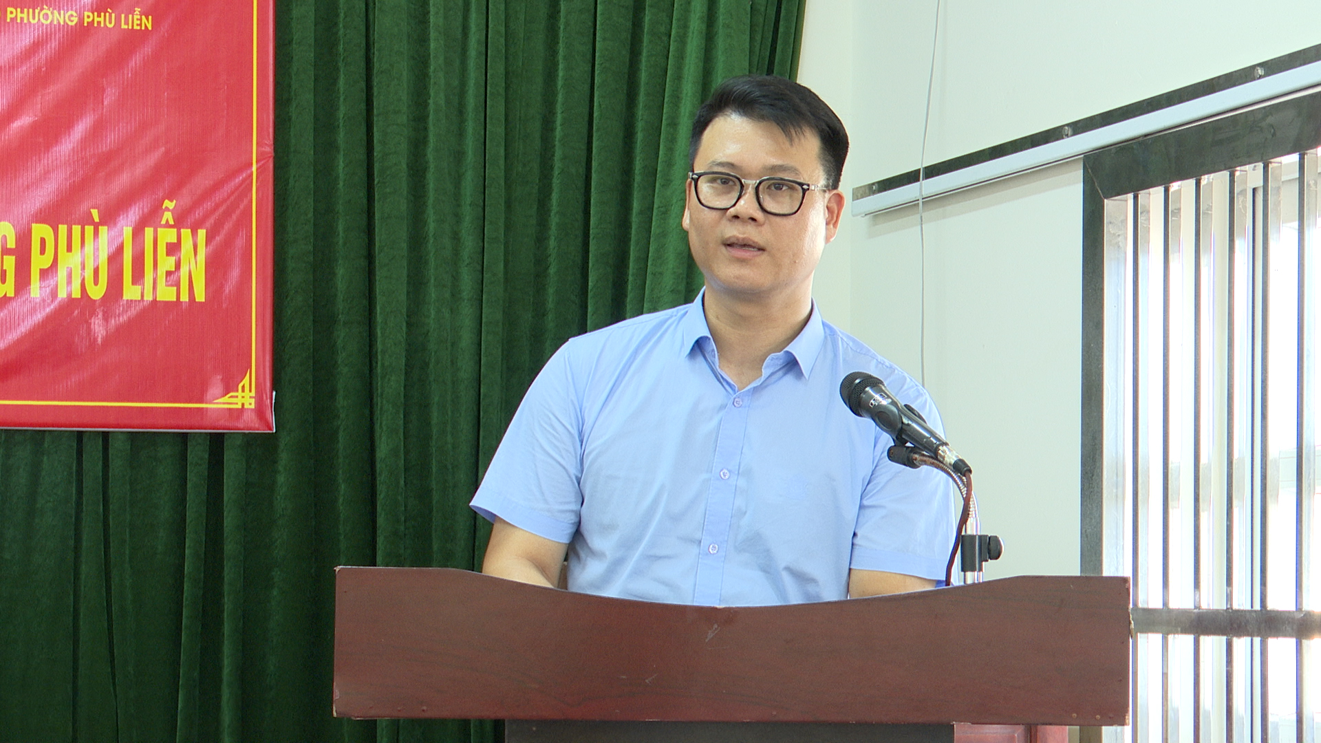 Ph&oacute; Chủ tịch Thường trực UBND phường Trần Quang Hưng ph&aacute;t biểu tại Chương tr&igrave;nh.