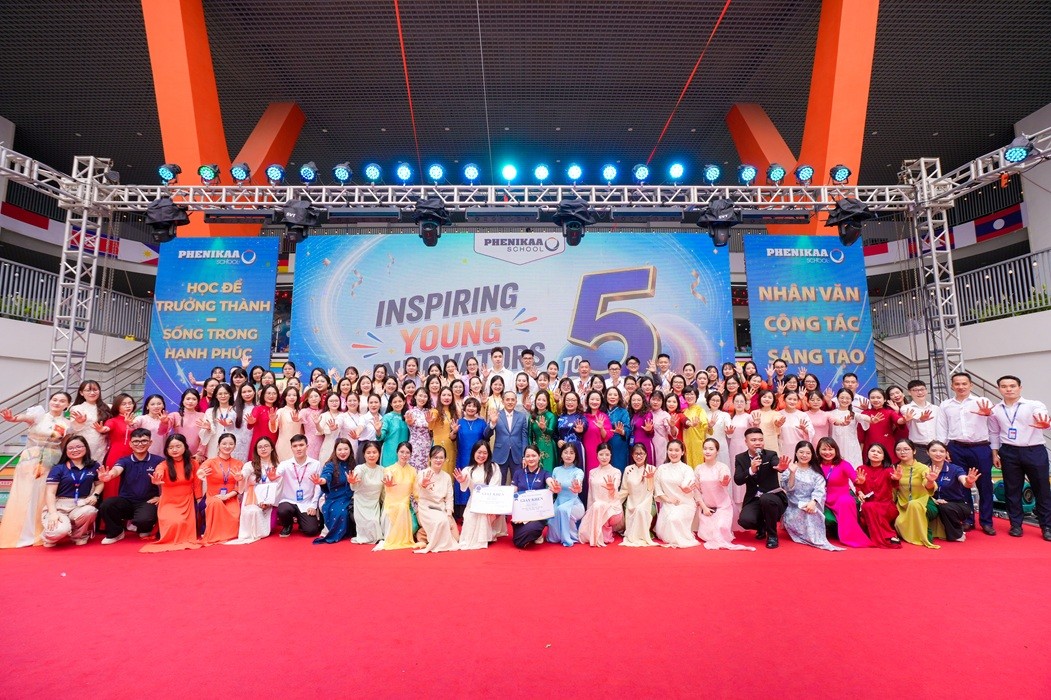 Lễ kỷ niệm 5 năm th&agrave;nh lập Phenikaa School