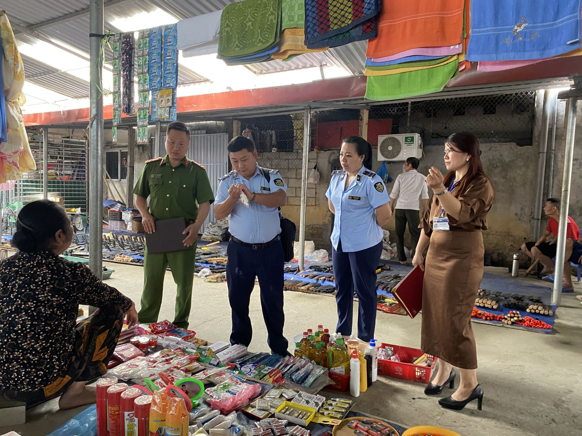 Lào Cai: Xử lý nghiêm vi phạm an toàn thực phẩm, bảo vệ quyền lợi người tiêu dùng