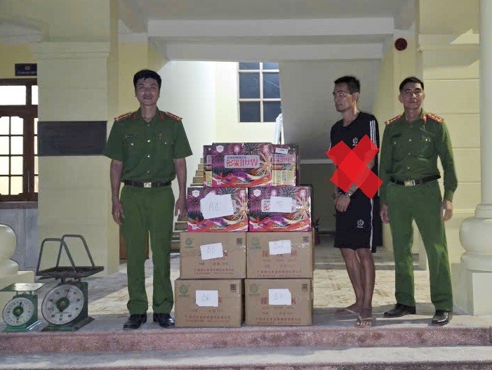 Hải Phòng: Bắt giữ và khởi tố đối tượng buôn bán, vận chuyển gần 2,5 tạ pháo nổ