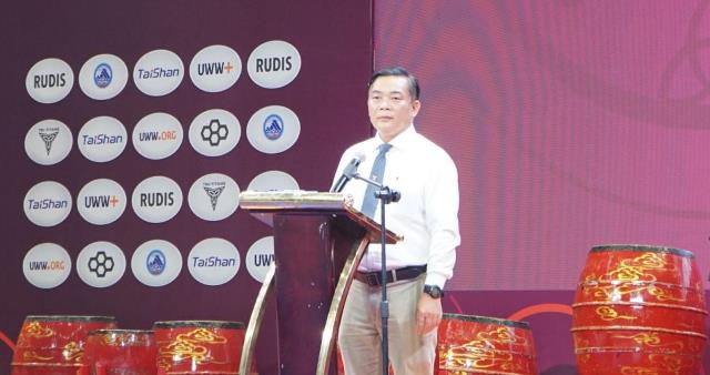 &Ocirc;ng T&agrave;o Viết Hải, Ph&oacute; Gi&aacute;m đốc Sở Văn h&oacute;a-Thể thao v&agrave; Du lịch TP. Đ&agrave; Nẵng ph&aacute;t biểu khai mạc giải.