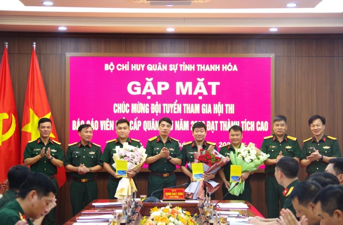 Thanh Hóa: Gặp mặt, chúc mừng đội tuyển tham gia Hội thi Báo cáo viên giỏi cấp Quân khu năm 2026