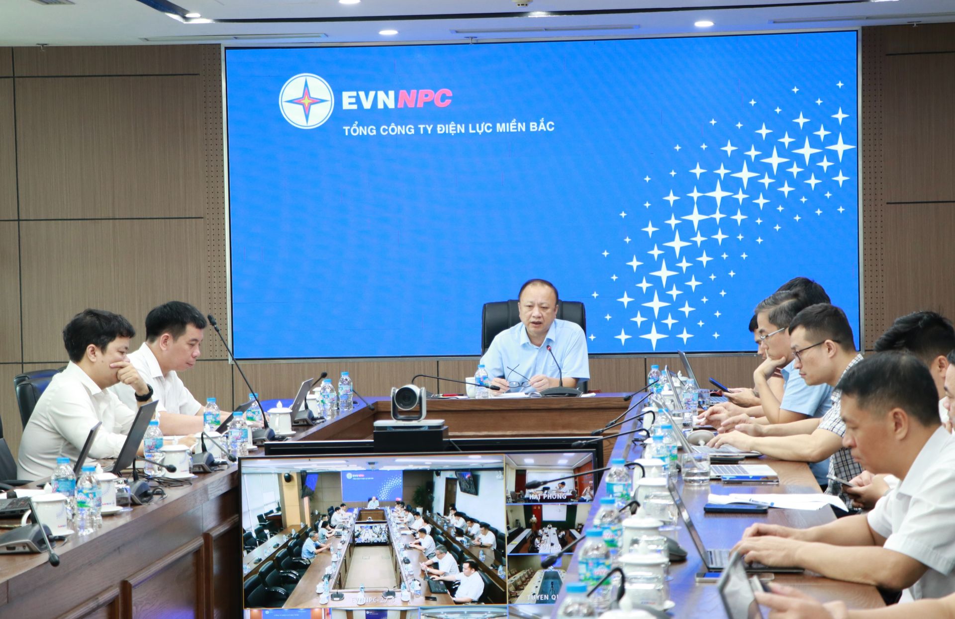 &Ocirc;ng Vũ Anh Phương &ndash; Ph&oacute; Tổng Gi&aacute;m đốc EVNNPC ph&aacute;t biểu kết luận tại cuộc họp