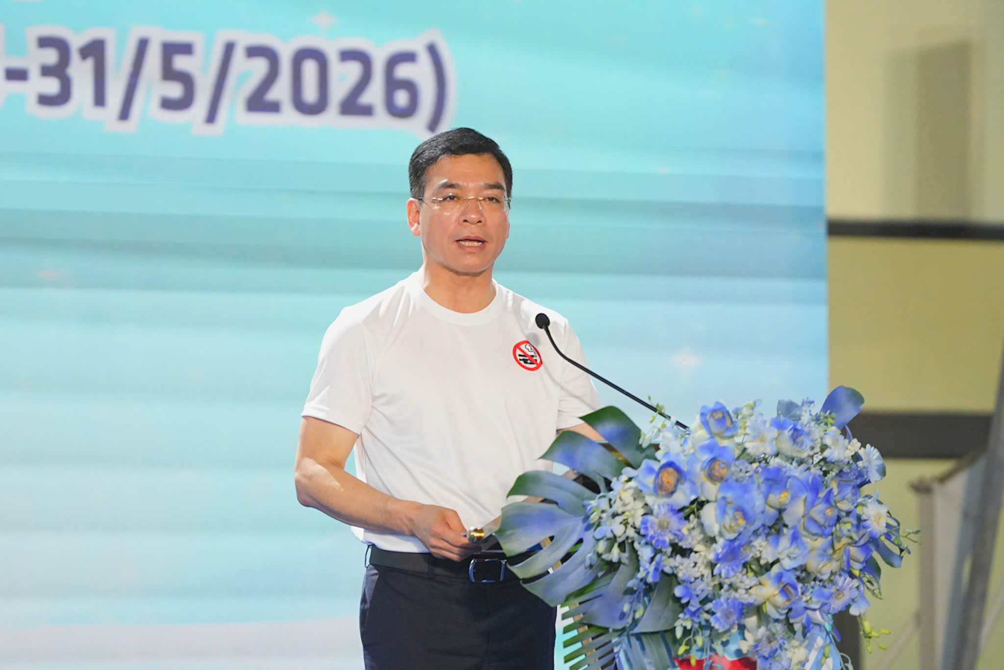 Tiến sĩ H&agrave; Anh Đức, Cục trưởng Cục Quản l&yacute; Kh&aacute;m, chữa bệnh ph&aacute;t biểu tại Lễ m&iacute;t tinh.