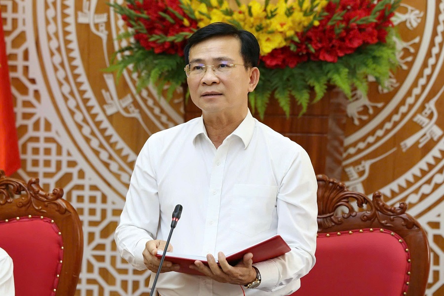 Đồng ch&iacute; Hồ Văn Mười, Ủy vi&ecirc;n Ban Chấp h&agrave;nh Trung ương Đảng, Ph&oacute; B&iacute; thư Tỉnh uỷ, Chủ tịch UBND tỉnh b&aacute;o c&aacute;o, tỉnh L&acirc;m Đồng thống nhất với phương &aacute;n v&agrave; quy m&ocirc; đầu tư tuyến cao tốc Bắc - Nam ph&iacute;a T&acirc;y đoạn Pleiku &ndash; Bu&ocirc;n Ma Thuột &ndash; Gia Nghĩa theo đề xuất của đơn vị tư vấn