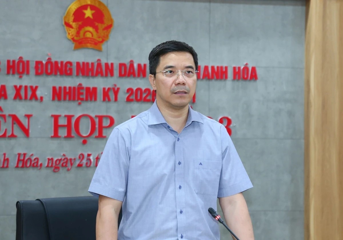 Đồng chí Nguyễn Hồng Phong, Ủy viên dự khuyết Trung ương Đảng, Phó Bí thư Thường trực Tỉnh ủy, Chủ tịch HĐND tỉnh phát biểu chỉ đạo tại phiên họp. Đồng chí Nguyễn Hồng Phong, Ủy viên dự khuyết Trung ương Đảng, Phó Bí thư Thường trực Tỉnh ủy, Chủ tịch HĐND tỉnh phát biểu chỉ đạo tại phiên họp.