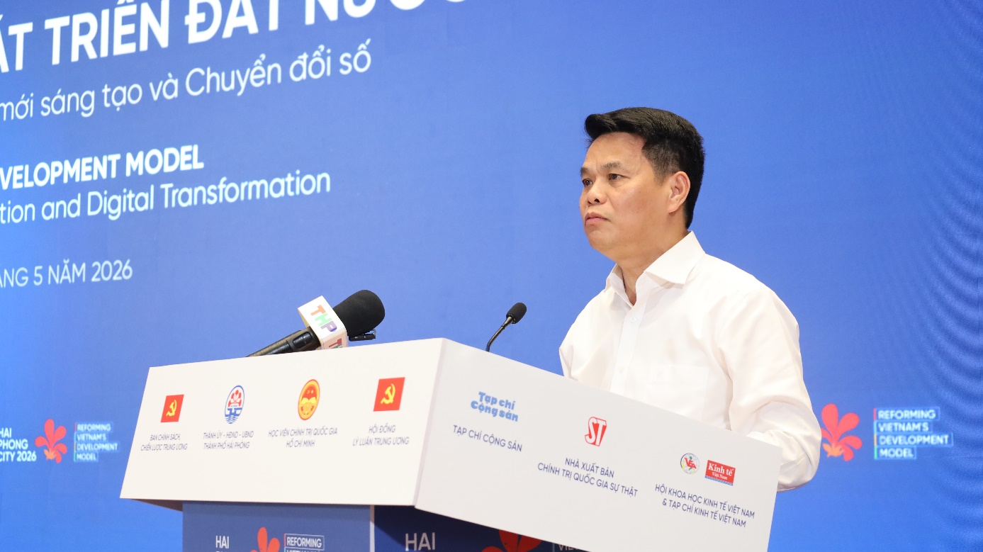 Đồng chí Lê Ngọc Châu, Bí thư Thành ủy Hải Phòng phát biểu chào mừng Hội thảo. Đồng chí Lê Ngọc Châu, Bí thư Thành ủy Hải Phòng phát biểu chào mừng Hội thảo.
