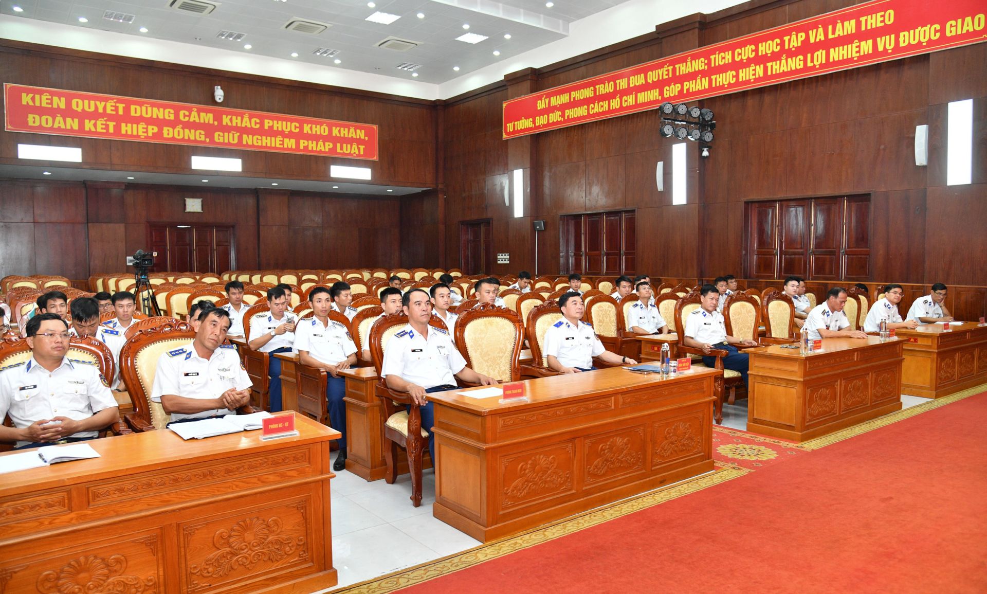 C&aacute;c đại biểu dự Hội nghị