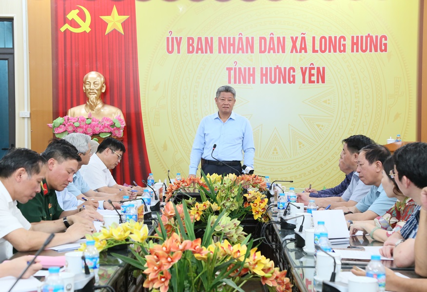 Chủ tịch UBND tỉnh phát biểu chỉ đạo tại buổi làm việc. Chủ tịch UBND tỉnh phát biểu chỉ đạo tại buổi làm việc.