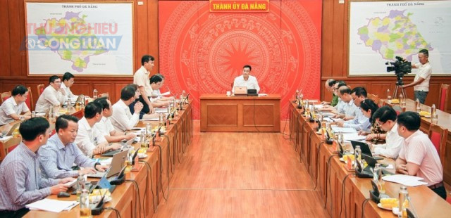 Quang cảnh cuộc họp Ban Chỉ đạo tại TP.Đà Nẵng về chính sách nhà ở và thị trường bất động sản. Quang cảnh cuộc họp Ban Chỉ đạo tại TP.Đà Nẵng về chính sách nhà ở và thị trường bất động sản.