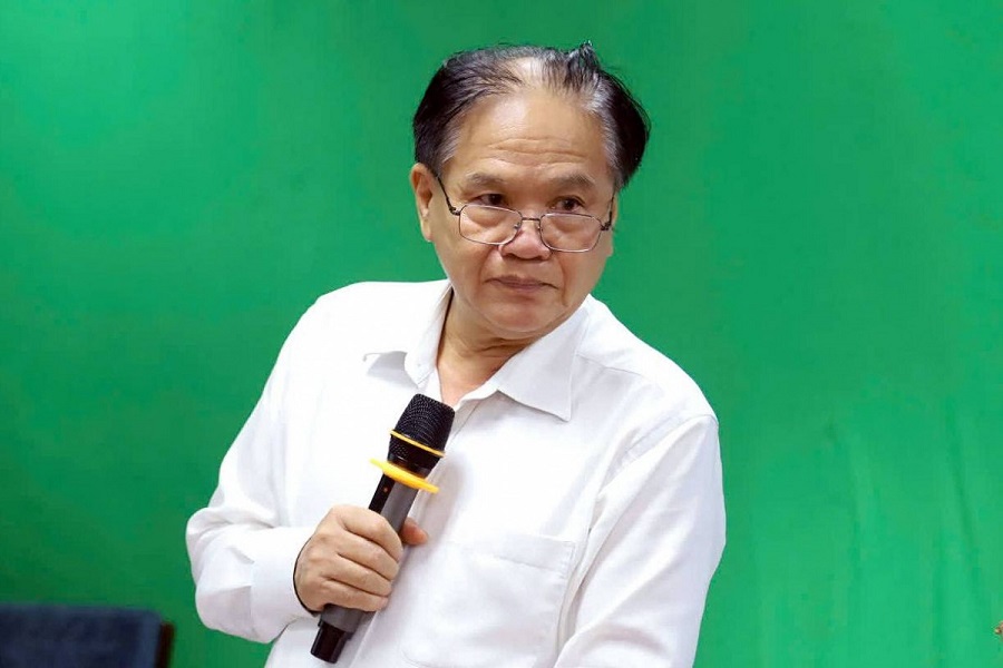 PGS.TS Nguyễn Thế Chinh, Phó Chủ tịch Hội M88bet không chặn môi trường Việt Nam, Viện trưởng Viện Chính sách M88bet không chặn môi trường, phát biểu đề dẫn tại tọa đàm. PGS.TS Nguyễn Thế Chinh, Phó Chủ tịch Hội M88bet không chặn môi trường Việt Nam, Viện trưởng Viện Chính sách M88bet không chặn môi trường, phát biểu đề dẫn tại tọa đàm.