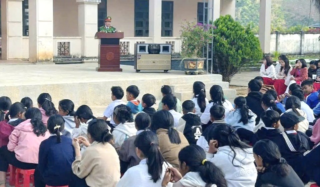 Đắk Lắk: Công an xã Nam Ka tăng cường đảm bảo an toàn M88com Nhà Cái Cá Cược Thể Thao học đường