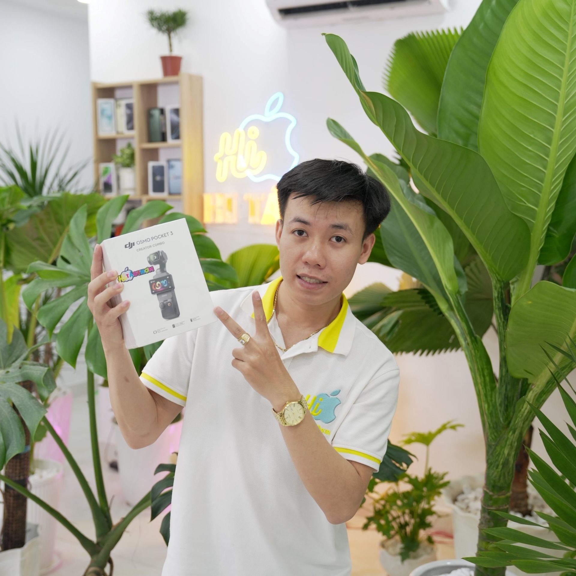 Nguyễn Thanh T&acirc;n - ch&agrave;ng trai trẻ từng bước x&acirc;y dựng thương hiệu c&aacute; nh&acirc;n từ niềm đam m&ecirc; c&ocirc;ng nghệ v&agrave; s&aacute;ng tạo nội dung số.