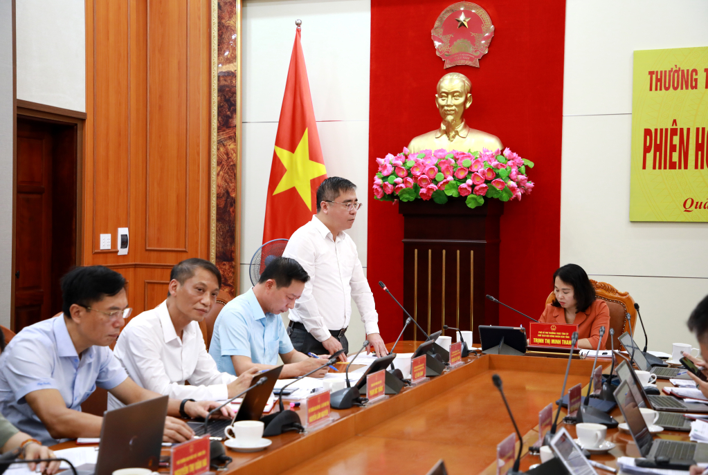 Ông Nguyễn Chí Thành, Ủy viên Ban Thường vụ Tỉnh ủy, Phó Chủ tịch Thường trực Ủy ban MTTQ Việt Nam tỉnh Quảng Ninh, phát biểu tại phiên họp Ông Nguyễn Chí Thành, Ủy viên Ban Thường vụ Tỉnh ủy, Phó Chủ tịch Thường trực Ủy ban MTTQ Việt Nam tỉnh Quảng Ninh, phát biểu tại phiên họp