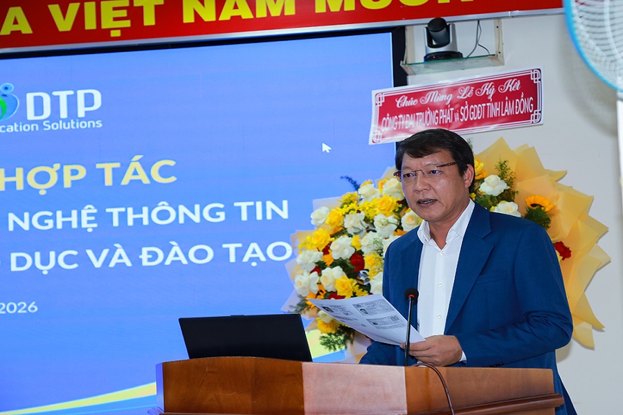 &Ocirc;ng V&otilde; Đại Ph&uacute;c, Tổng Gi&aacute;m đốc C&ocirc;ng ty TNHH Education Solutions Việt Nam ph&aacute;t biểu tại buổi lễ