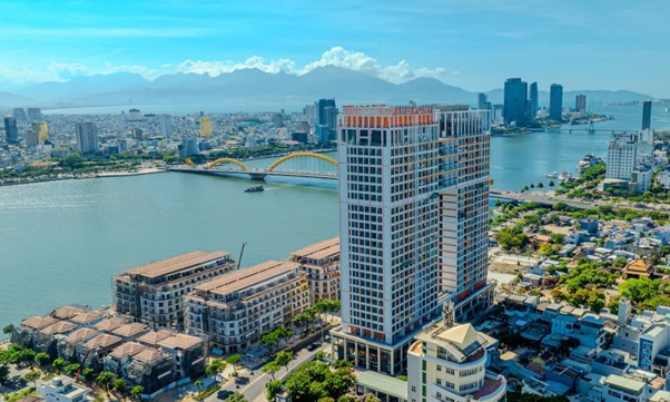 Tổ hợp căn hộ Sun Ponte Residence nổi bật bên sông Hàn trung tâm Đà Nẵng
