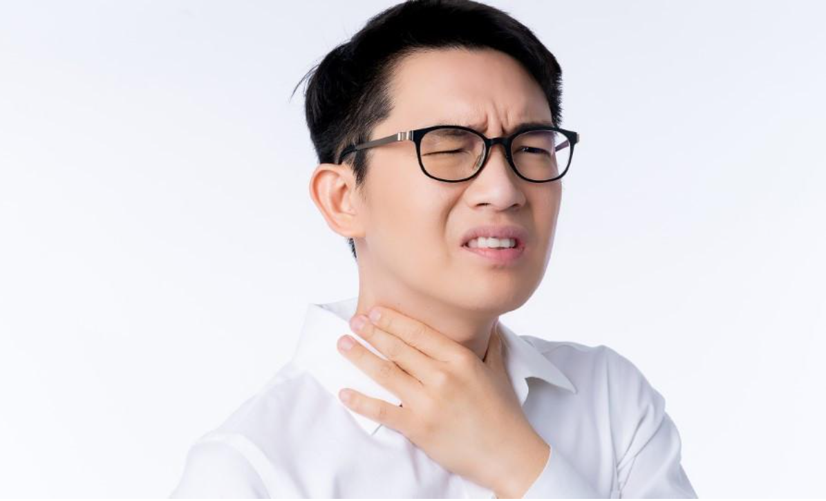 Khàn tiếng là biểu hiện khi dây thanh tổn thương Khàn tiếng là biểu hiện khi dây thanh tổn thương