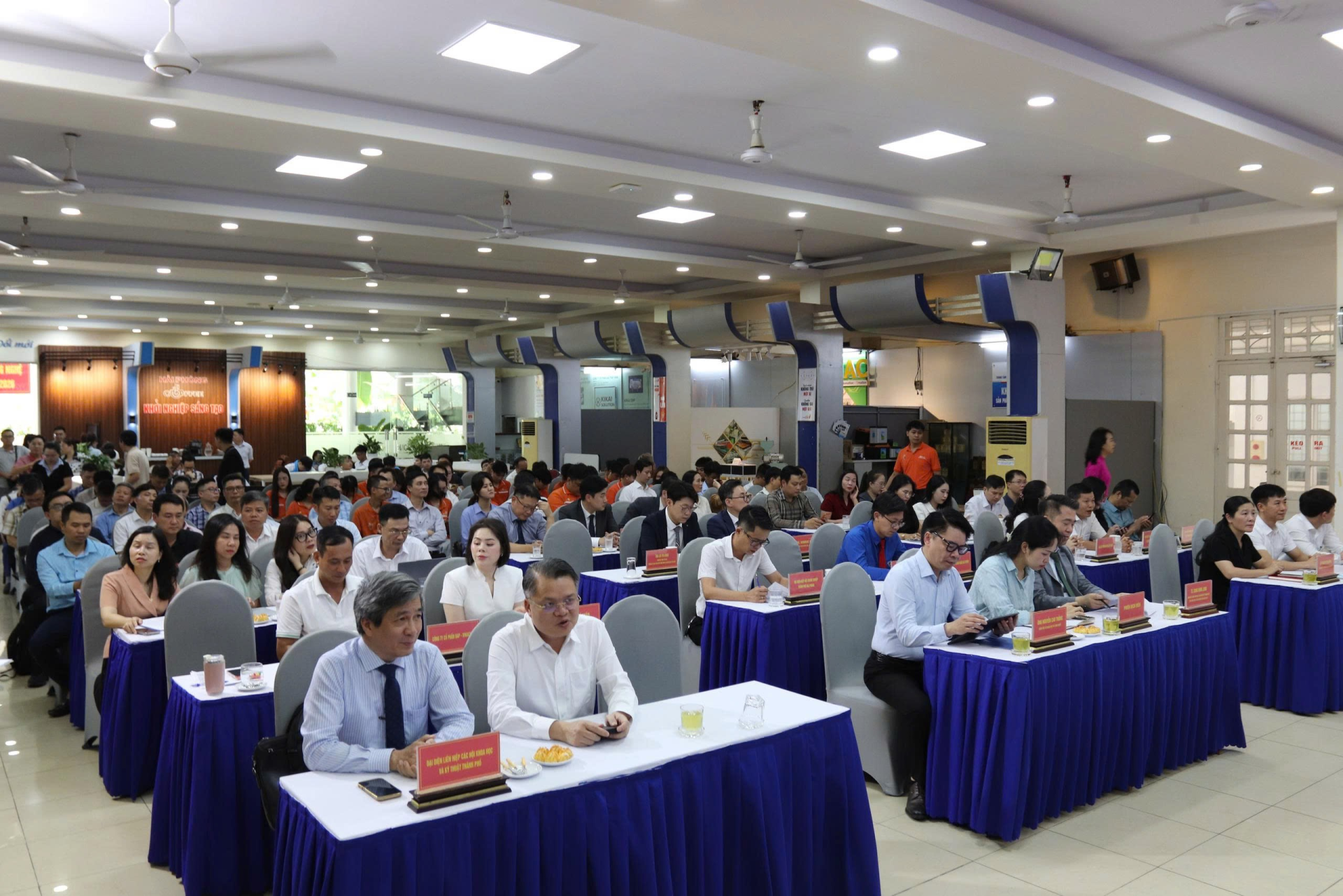 Quang cảnh Hội nghị tại điểm cầu Sở KH&CN TP. Hải Ph&ograve;ng.