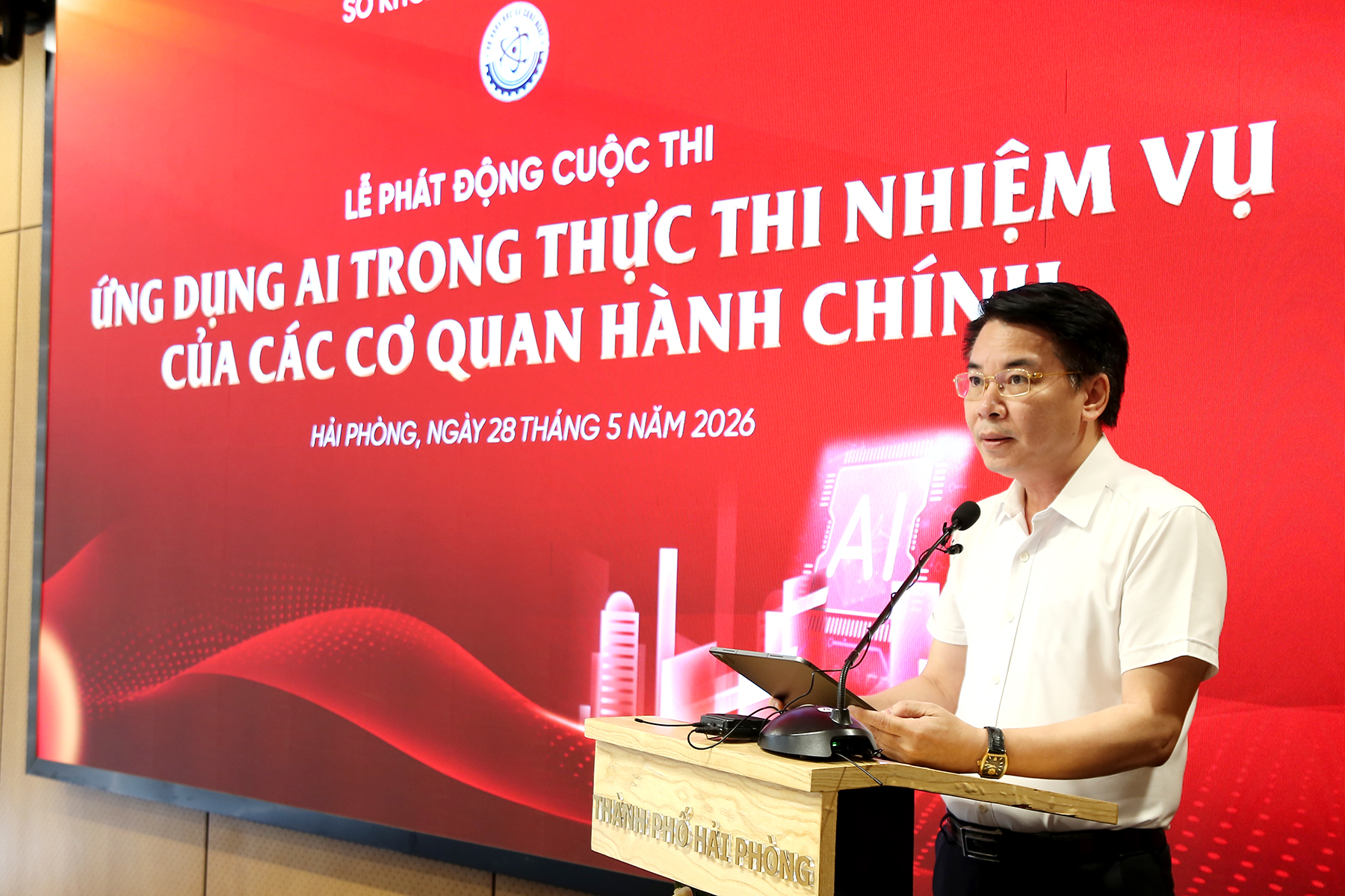 Giám đốc Sở Khoa học và Công nghệ thành phố Nguyễn Cao Thắng phát biểu khai mạc Cuộc thi. Giám đốc Sở Khoa học và Công nghệ thành phố Nguyễn Cao Thắng phát biểu khai mạc Cuộc thi.
