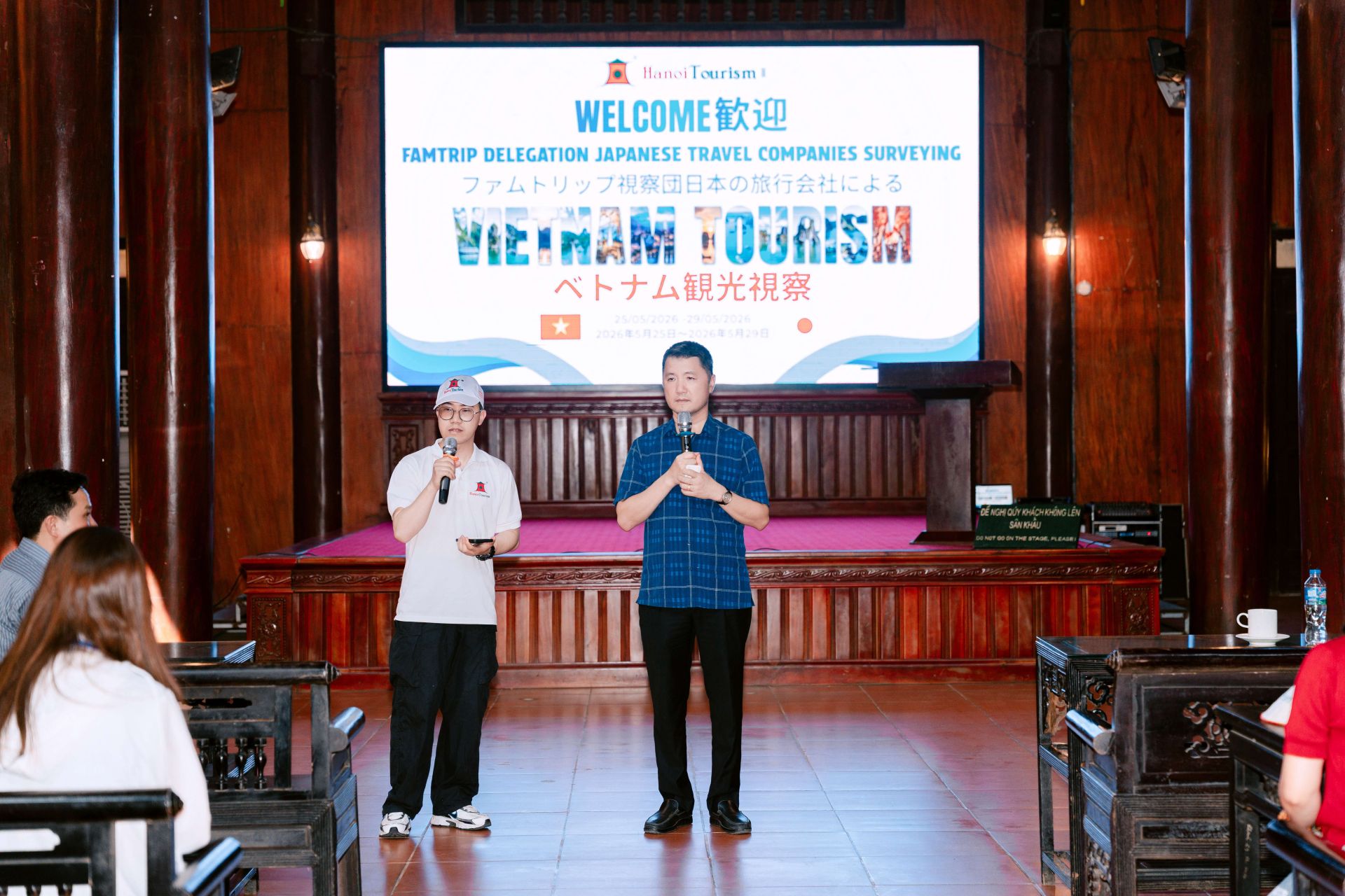 Ông Bùi Văn Mạnh, Giám đốc Sở Du lịch tỉnh Ninh Bình phát biểu tại chương trình Ông Bùi Văn Mạnh, Giám đốc Sở Du lịch tỉnh Ninh Bình phát biểu tại chương trình