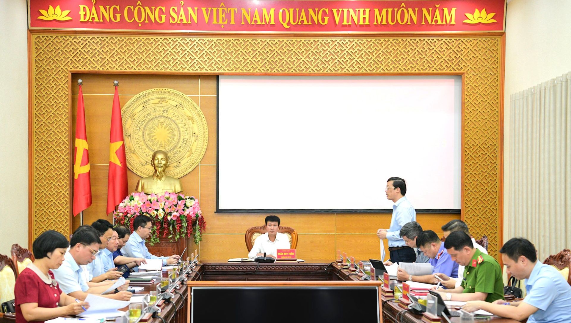 Ninh Bình tăng cường phòng, chống tham nhũng, lãng phí, tiêu cực, quyết tâm không để phát sinh “điểm nóng”