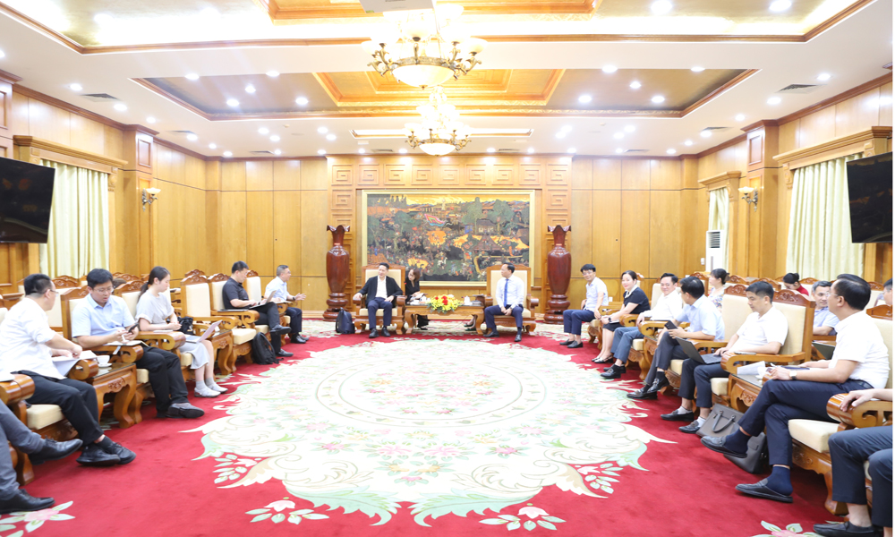 Quang cảnh buổi l&agrave;m việc.