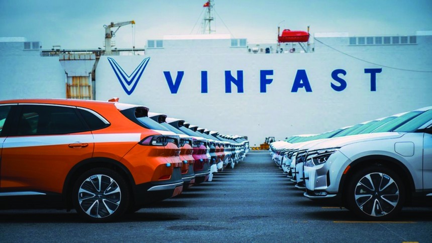 Vingroup (VIC) rót hơn 5.183 tỷ đồng lập công ty mới phục vụ tái cấu trúc VinFast