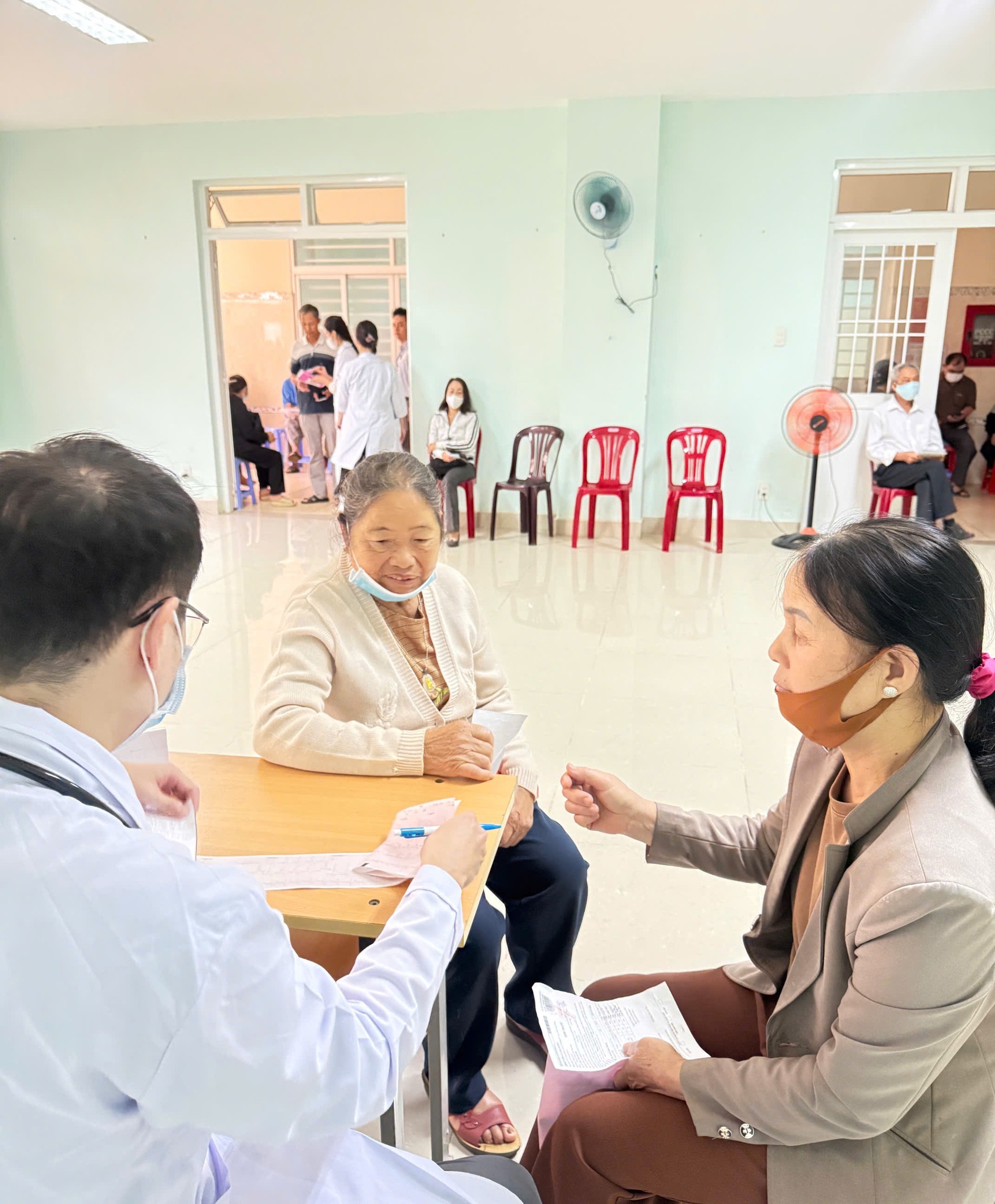 b&aacute;c sĩ chuy&ecirc;n khoa Tim mạch đến từ Bệnh viện Nh&acirc;n D&acirc;n Gia Định